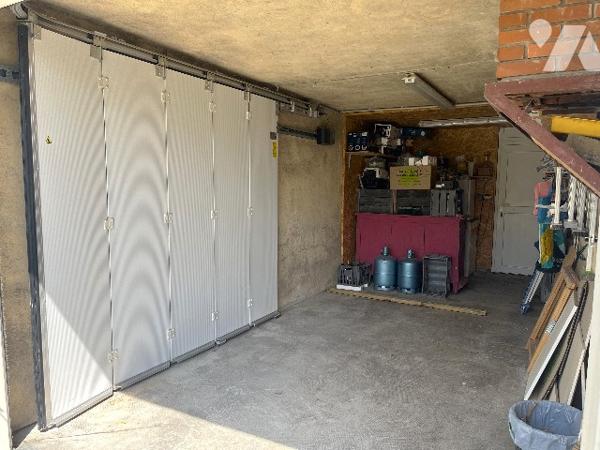 SAINT-GENIX-SUR-GUIERS - Maison 4 pièces de 83 m²