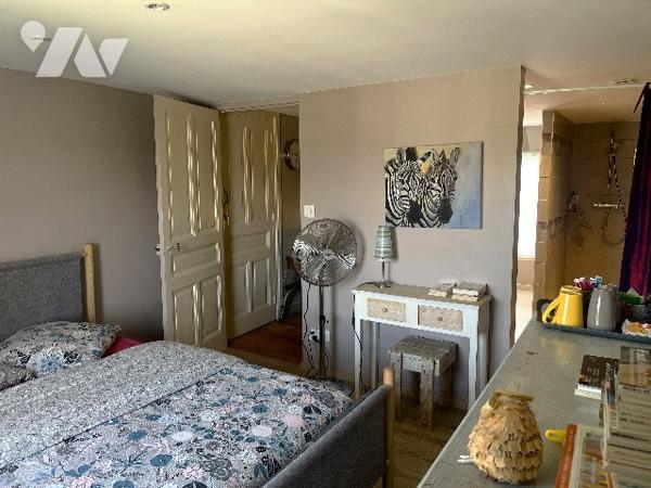 SAINT-GENIX-SUR-GUIERS - Maison 4 pièces de 83 m²