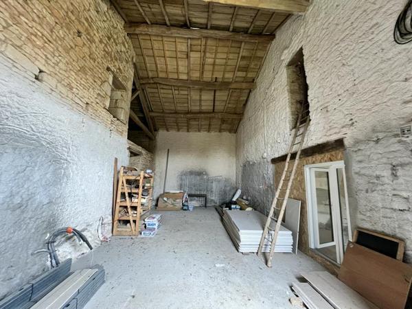 Maison à vendre |  Celles-sur-Belle |  3 pièces | 184 m²