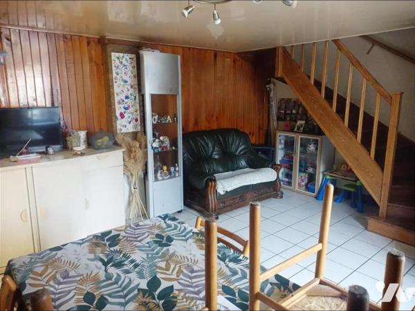 MAISON D'HABITATION - LANEUVILLE SUR MEUSE