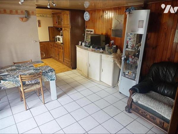 MAISON D'HABITATION - LANEUVILLE SUR MEUSE