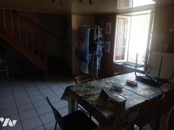 MAISON D'HABITATION - LANEUVILLE SUR MEUSE