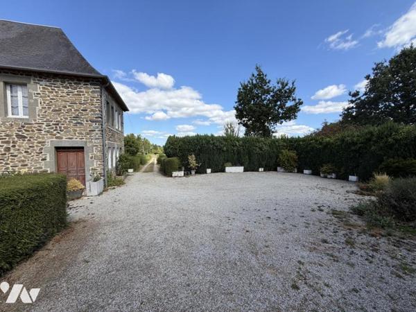Très belle maison en pierre avec dépendances sur 1ha59 de terre libre.