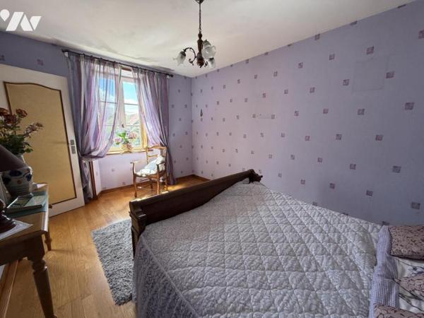 Très belle maison en pierre avec dépendances sur 1ha59 de terre libre.
