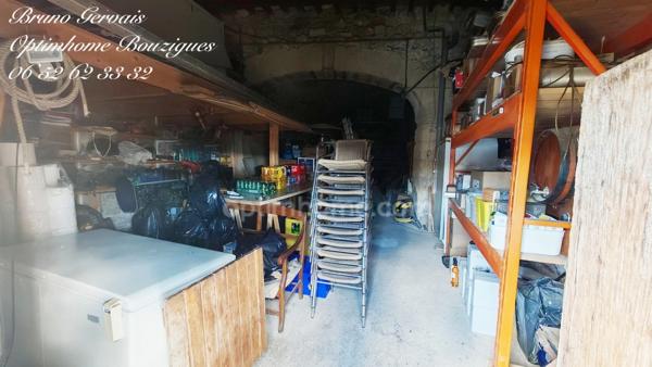 Fonds de commerce restaurant à vendre à Bouzigues – Emplacement exceptionnel, vue sur l’étang de Thau