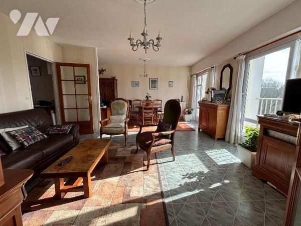 NOUVEAUTE ! ECLUSIVITE Trente Cinq Notaires ! RENNES - Allée du Gacet

Venez découvrir ce spa...