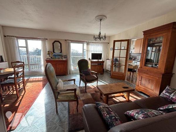 NOUVEAUTE ! ECLUSIVITE Trente Cinq Notaires ! RENNES - Allée du Gacet

Venez découvrir ce spa...