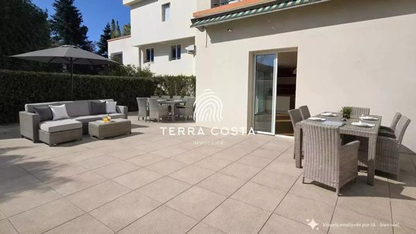 Bayonne – Quartier Foch/Arènes – Appartement 101 m² – Terrasse et garage