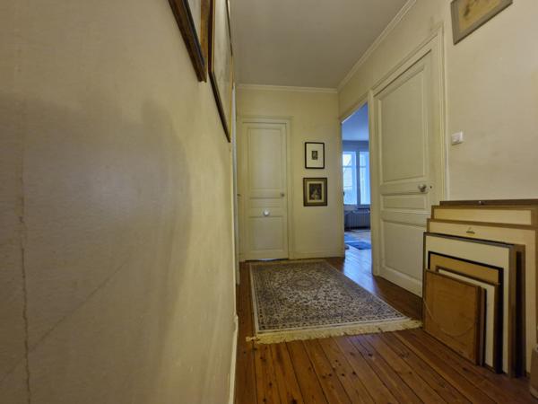 MAISON 6 CHAMBRES - GARAGE - TERRAIN