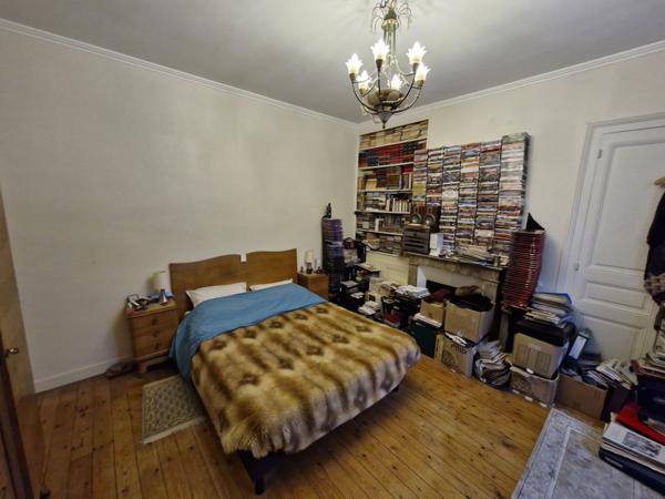 MAISON 6 CHAMBRES - GARAGE - TERRAIN