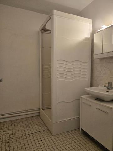 Cave aménagée en souplex _ Immeuble de standing _ Neuilly-sur-Seine