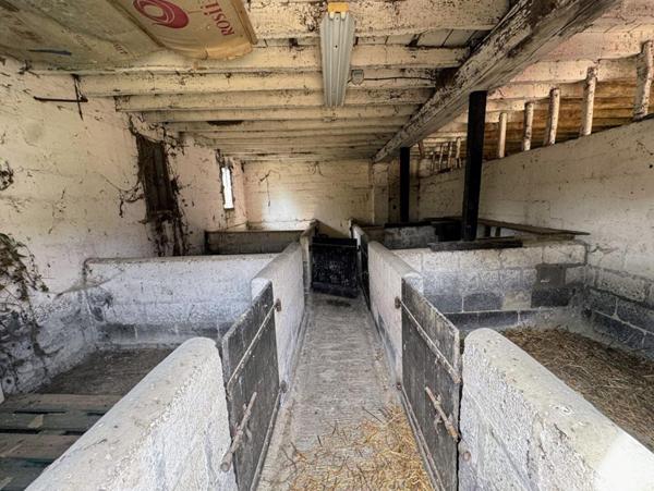 Fermette à rénover  Grazay, 53440.415838JDUF