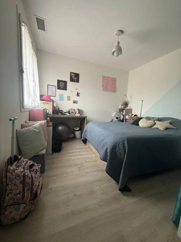 Maison moderne avec jardin