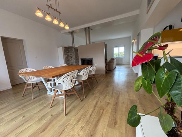 Maison 5 pièce(s) 3 chambre(s) 142 m²
