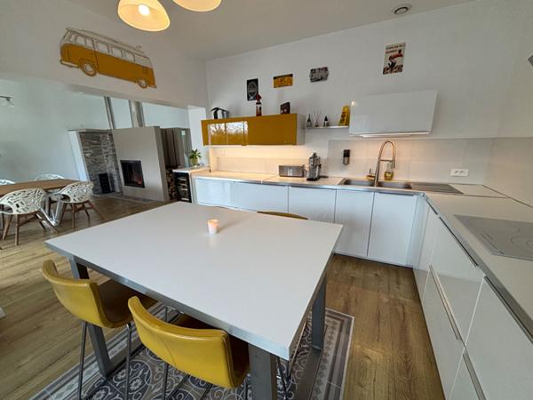 Maison 5 pièce(s) 3 chambre(s) 142 m²