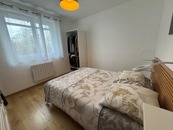 Maison 5 pièce(s) 3 chambre(s) 142 m²