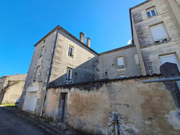 Immeuble Jarnac  339 m2  CRIT 398392 Immeuble de Rapport