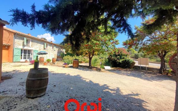 Maison à vendre    11 pièces • 302 m2 Le Castellet