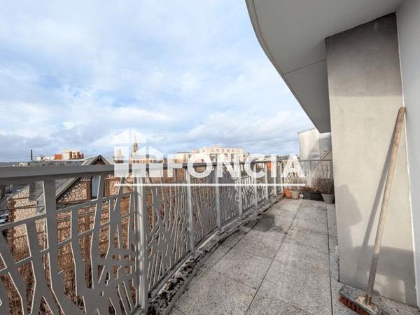 Location Appartement 3 pièces 76.68 m² - 41, 43 RUE DU HAMEAU DES BROUETTES Rouen 76100