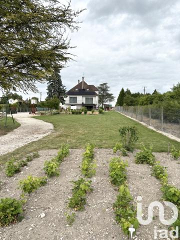 Maison à vendre 11 pièces 279 m² Montholon