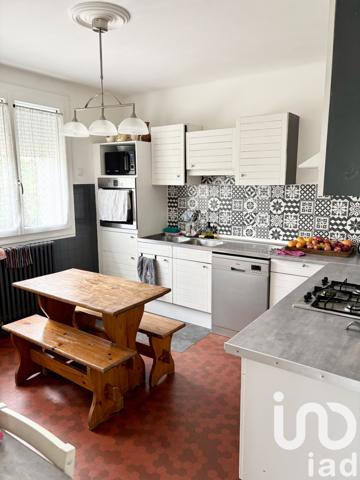 Maison à vendre 11 pièces 279 m² Montholon