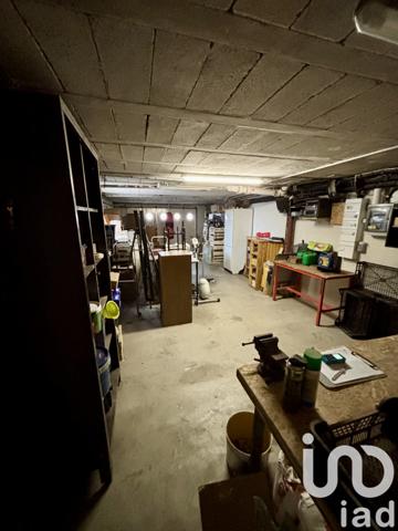 Maison à vendre 11 pièces 279 m² Montholon