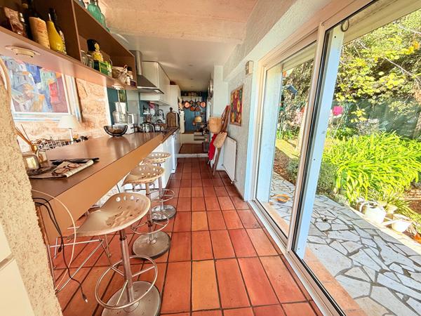 Propriété d'exception avec magnifique vue mer, piscine et dépendance  à La Gaude