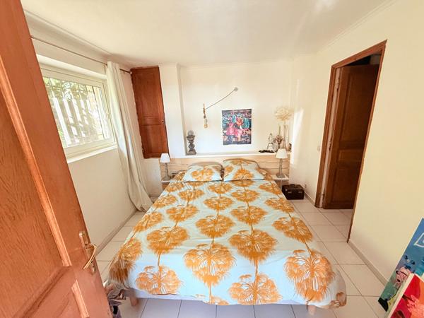 Propriété d'exception avec magnifique vue mer, piscine et dépendance  à La Gaude