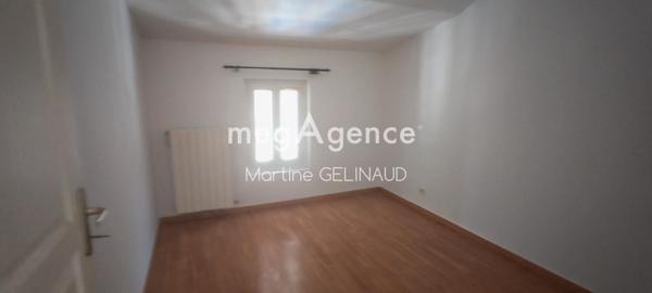 Maison à SAINTES, 17100 - 4 pièces 88m²