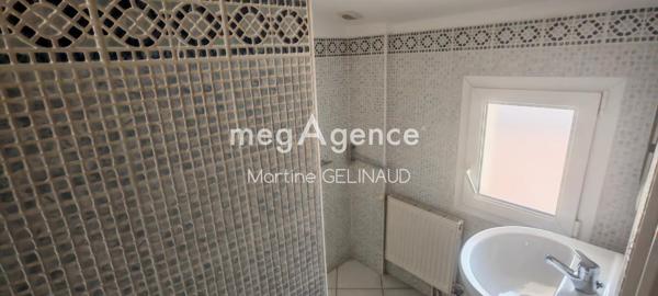 Maison à SAINTES, 17100 - 4 pièces 88m²
