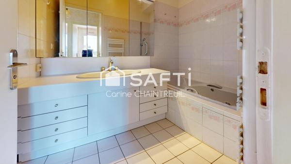 !! Secteur privélégié pour ce grand T3 !!