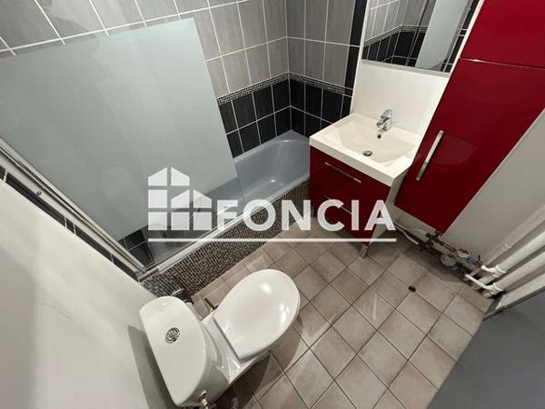 Location Studio 30 m² - 58 ROUTE DE LA BRIQUERIE Thionville 57100