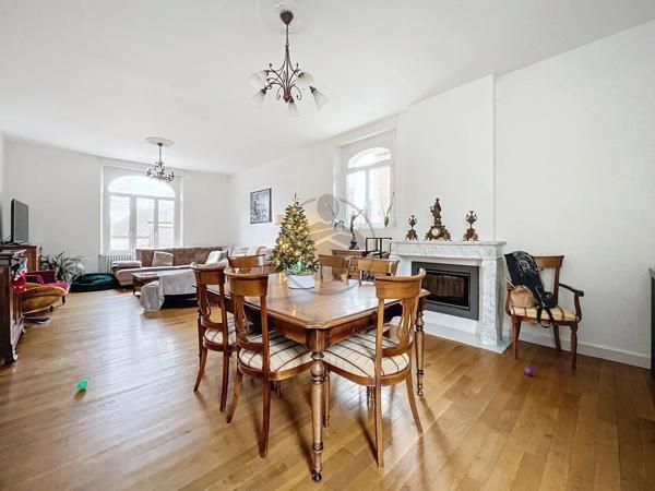 Vente Maison 8 pièces 229 m2 à Roisel