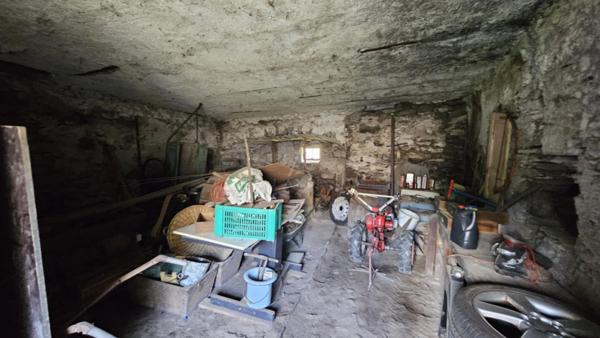 Grange à fort potentiel  Centre de Rognaix (73730 - Savoie)