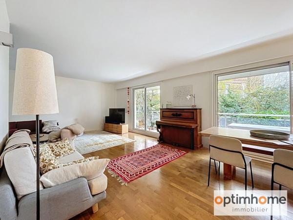 EXCLUSIVITE Vente Appartement 3/4 pièces avec Balcon filant une cave et deux parkings à GARCHES PLATEAU (92)