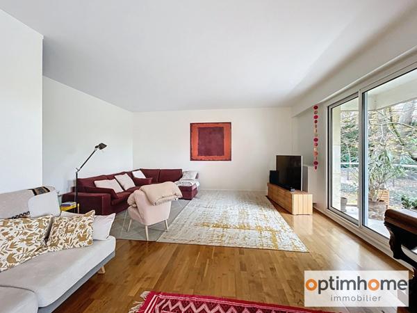 EXCLUSIVITE Vente Appartement 3/4 pièces avec Balcon filant une cave et deux parkings à GARCHES PLATEAU (92)