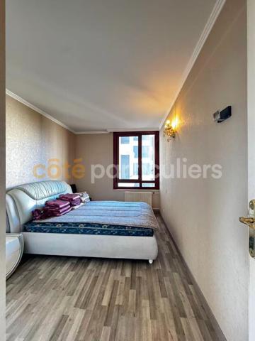 Vente
                Appartement85,65 m² - 5 Pièces -
                    AUBERVILLIERS (93300)