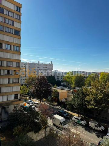 Vente
                Appartement85,65 m² - 5 Pièces -
                    AUBERVILLIERS (93300)