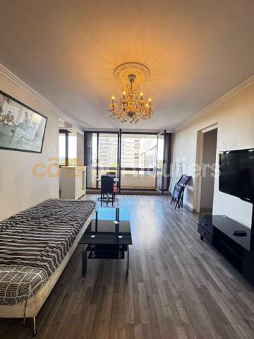 Vente
                Appartement85,65 m² - 5 Pièces -
                    AUBERVILLIERS (93300)