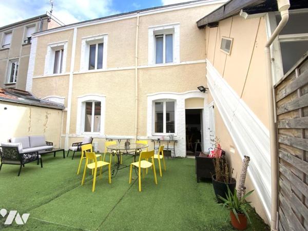 Immeuble de trois appartements - Centre ville 
