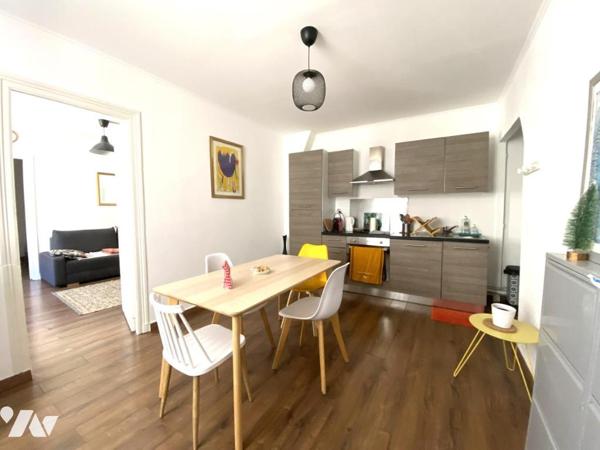 Immeuble de trois appartements - Centre ville 