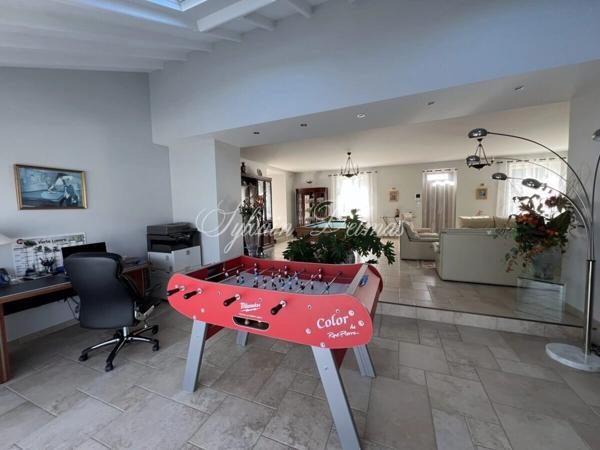 Maison à vendre 7 pièces proche de BLERE (37)