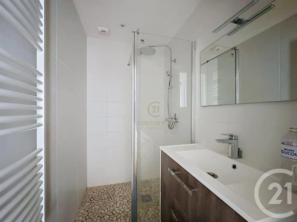 Maison à vendre  4 pièces - 100 m 2   DECINES CHARPIEU  - 69