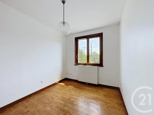 Maison à vendre  4 pièces - 100 m 2   DECINES CHARPIEU  - 69