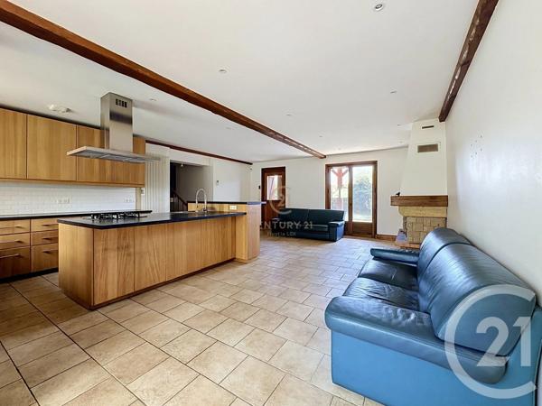 Maison à vendre  4 pièces - 100 m 2   DECINES CHARPIEU  - 69