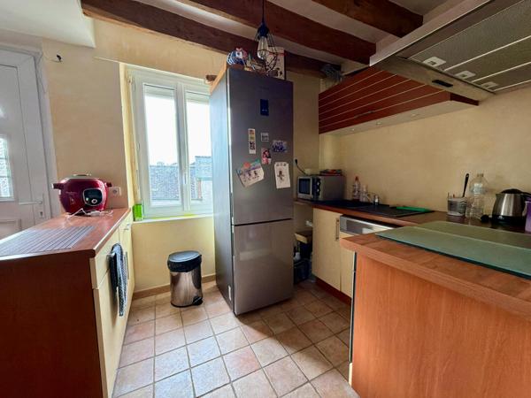 Maison de ville une chambre et bureau sur terrain de 237 m2