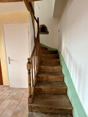 Maison de ville une chambre et bureau sur terrain de 237 m2