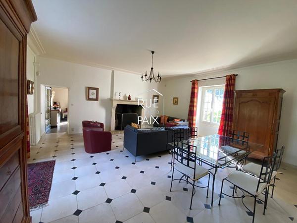 86170 CISSE Maison Cisse 8 pièce(s) 235 m2