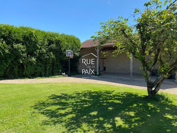 86170 CISSE Maison Cisse 8 pièce(s) 235 m2