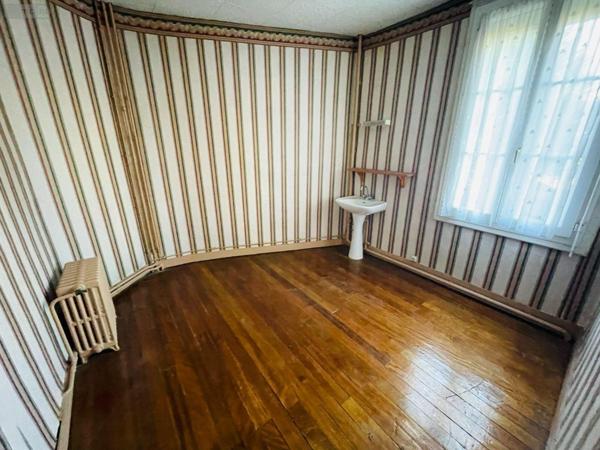 Maison à vendre à Alençon dans l'Orne (61000), ref : 61001-1064536 Montsort